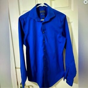 Calvin Klein men’s blue dress shirt slim fit , neck 15 inches cotton